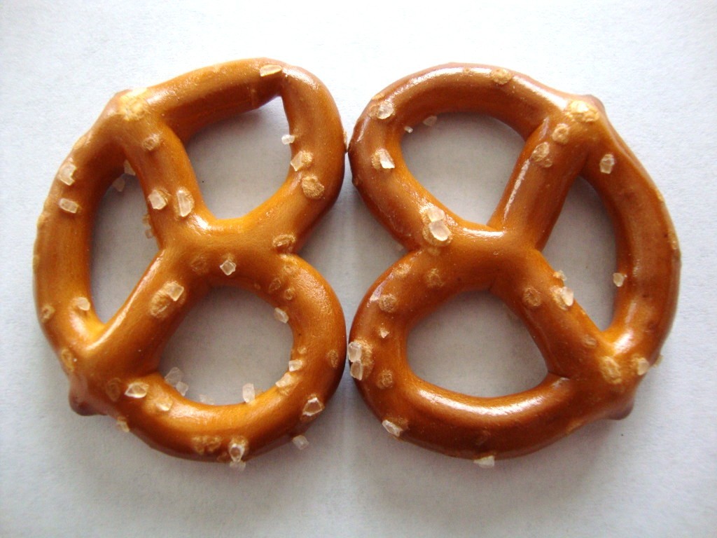 Click to Buy Snyder's of Hanover Mini Pretzels