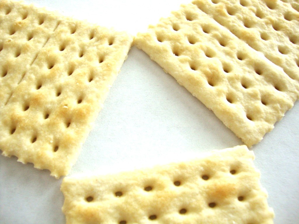 Click to Buy M.Y. San SkyFlakes Crackers