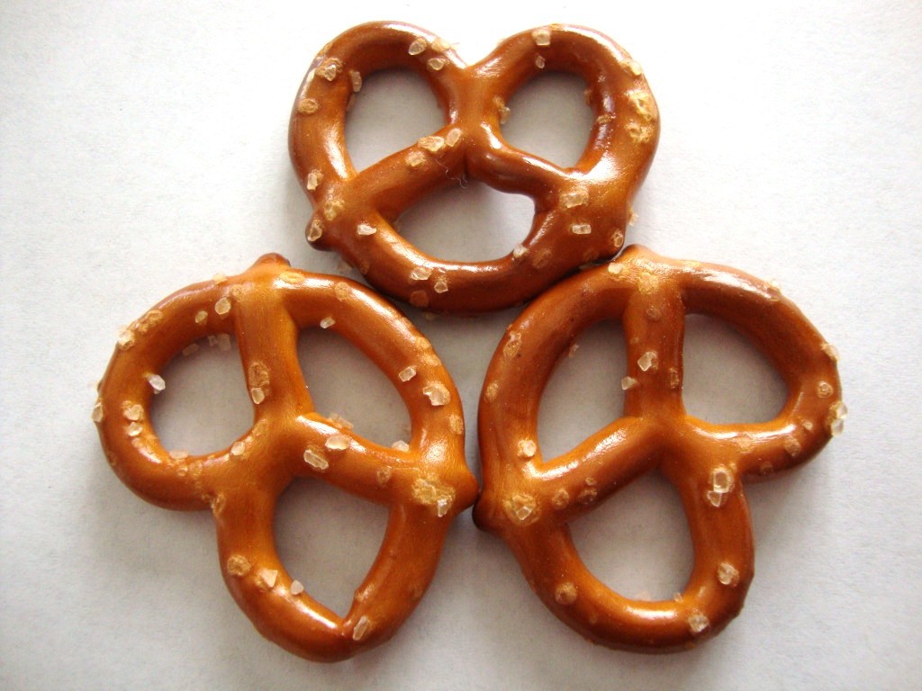 Click to Buy Snyder's of Hanover Mini Pretzels