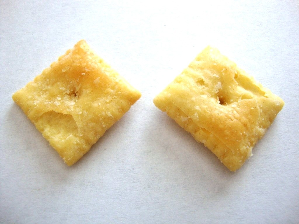 Click to Buy Cheez-It White Cheddar Baked Snack Crackers