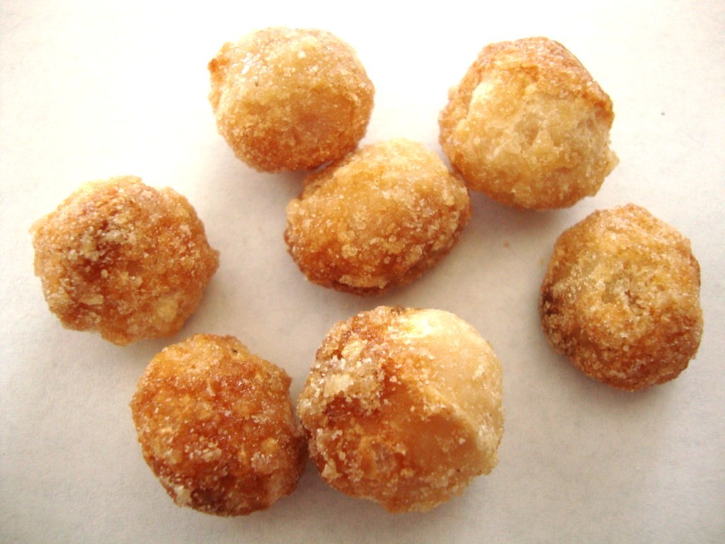 Click to Buy Mauna Loa Honey Roasted Macadamias