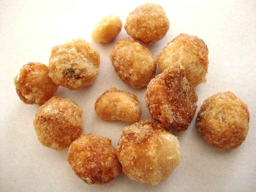 Click to Buy Mauna Loa Honey Roasted Macadamias