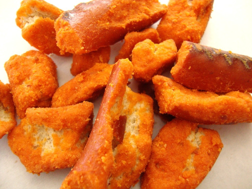 Click to Buy Snyder's of Hanover Hot Buffalo Wing Pretzel Pieces