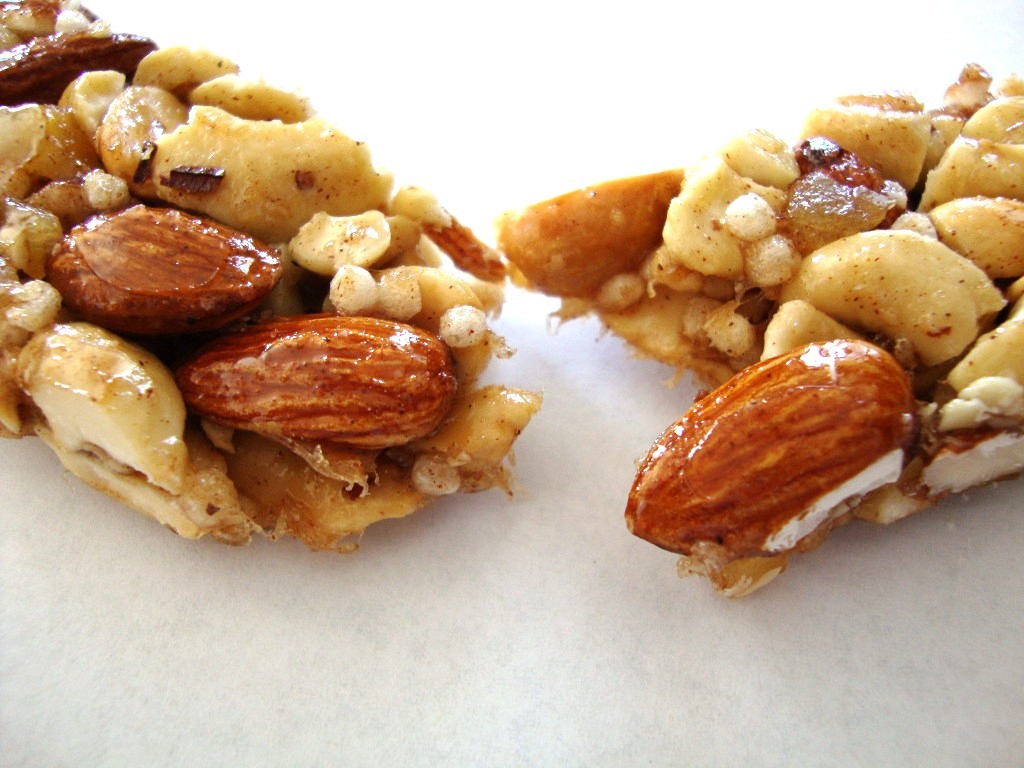 KIND Nuts & Spices Bars, Cashew & Ginger Spice