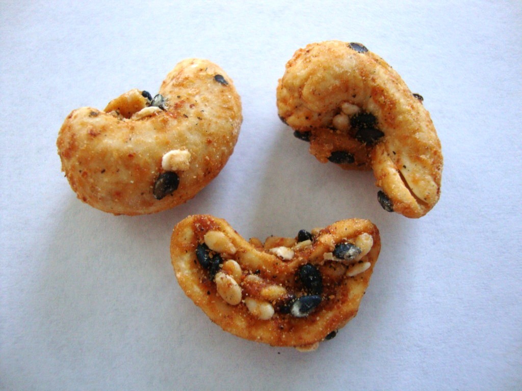Click to Buy Sahale Snacks Nut Blend, Sing Buri Cashews
