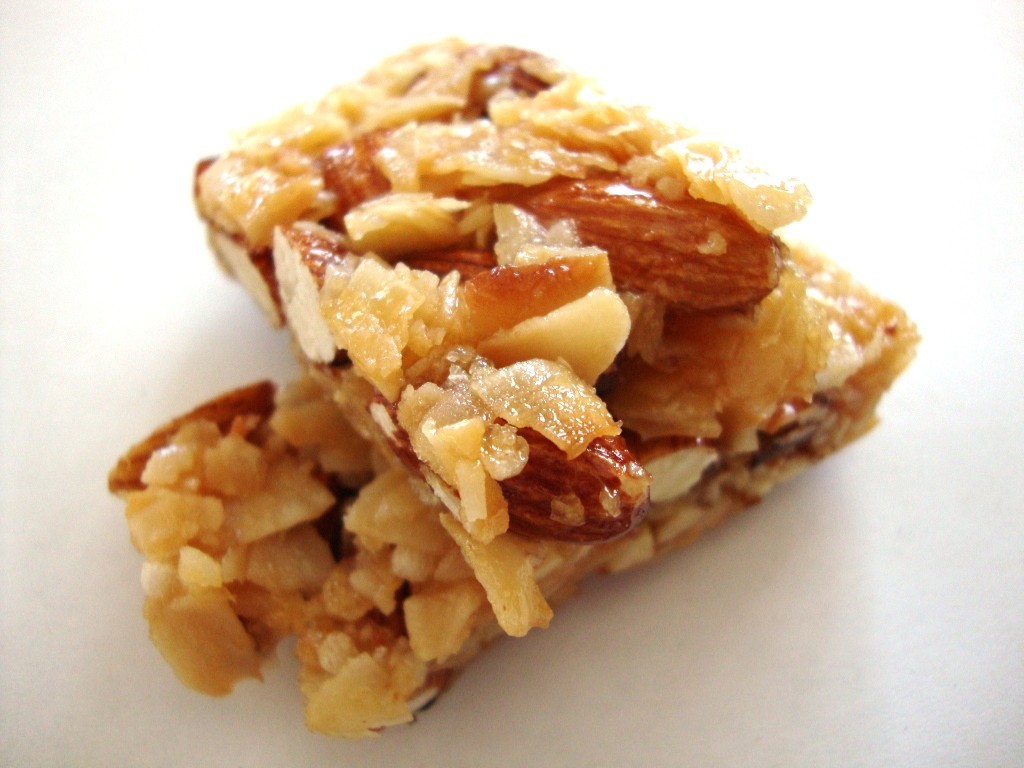 Click to Buy KIND Fruit & Nut Bars, Almond & Coconut