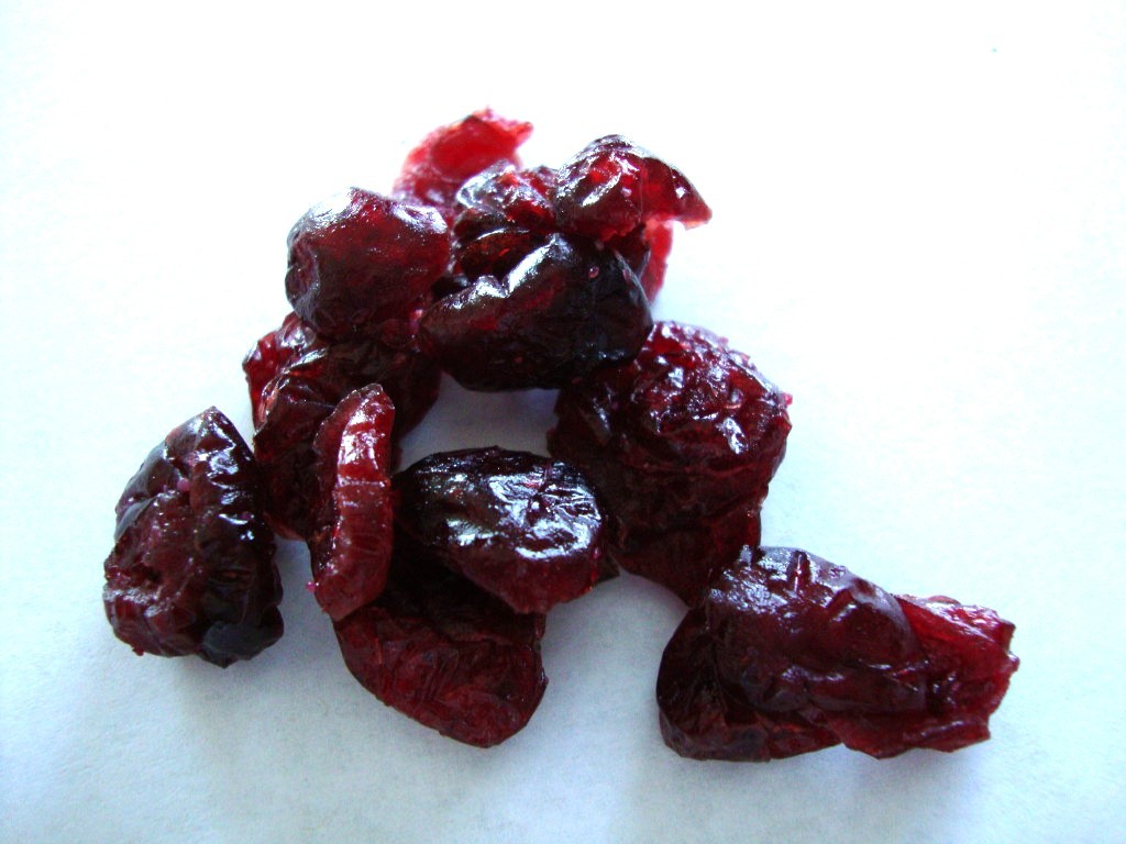 Click to Buy Ocean Spray Craisins Dried Cranberries, Pomegranate Juice Infused