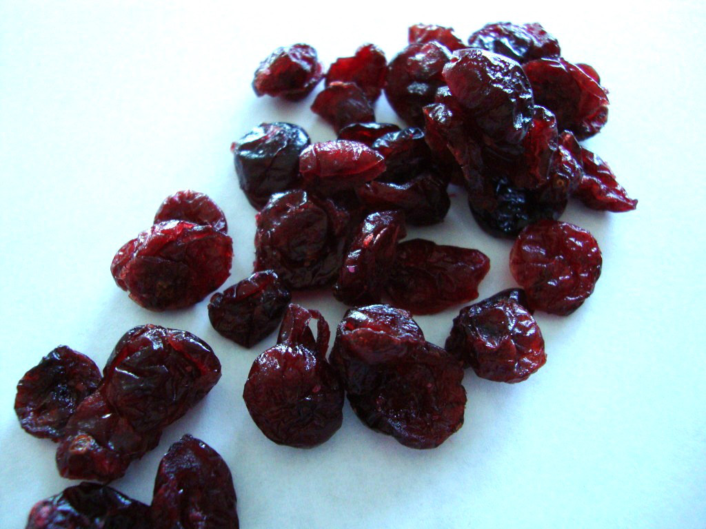 Click to Buy Ocean Spray Craisins Dried Cranberries, Pomegranate Juice Infused