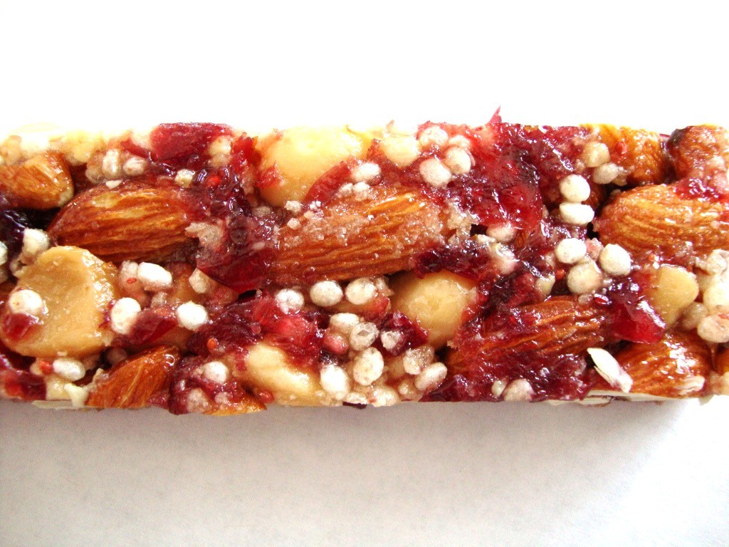 Click to Buy KIND Plus Bars, Cranberry Almond + Antioxidants