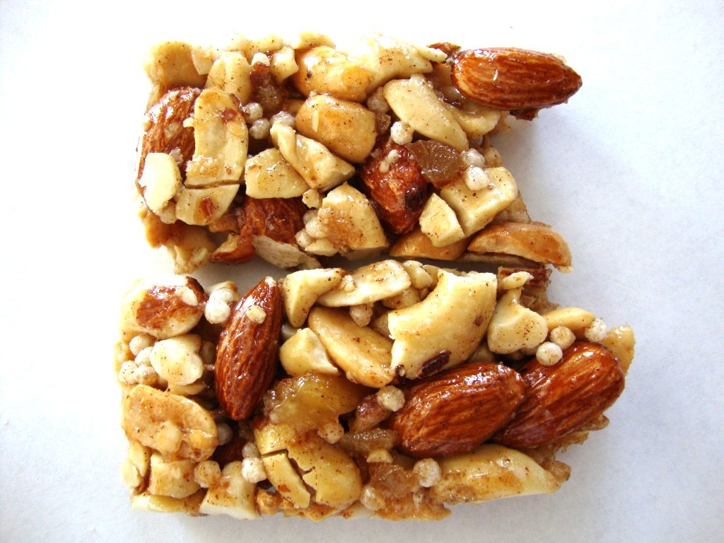 KIND Nuts & Spices Bars, Cashew & Ginger Spice