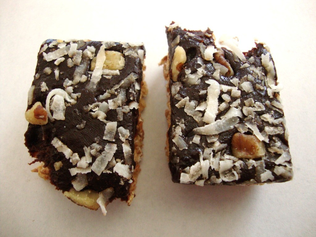 Click to Buy Kashi Dark Chocolate Coconut Layered Granola Bars