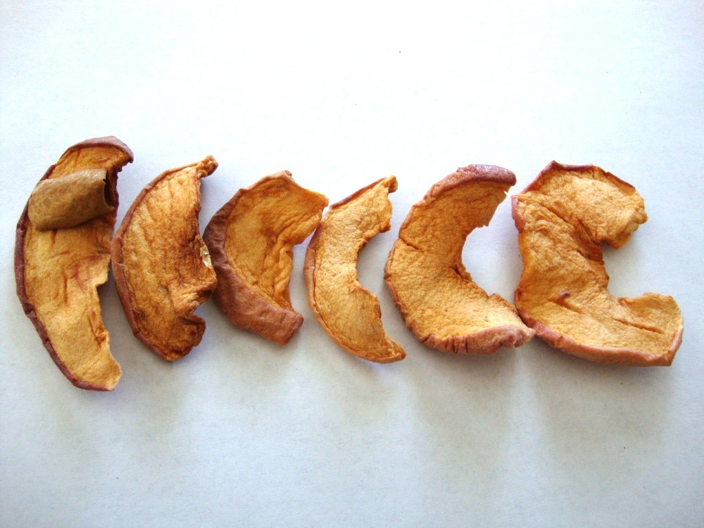 Click to Buy Bare Fruit Cinnamon Apple Chips