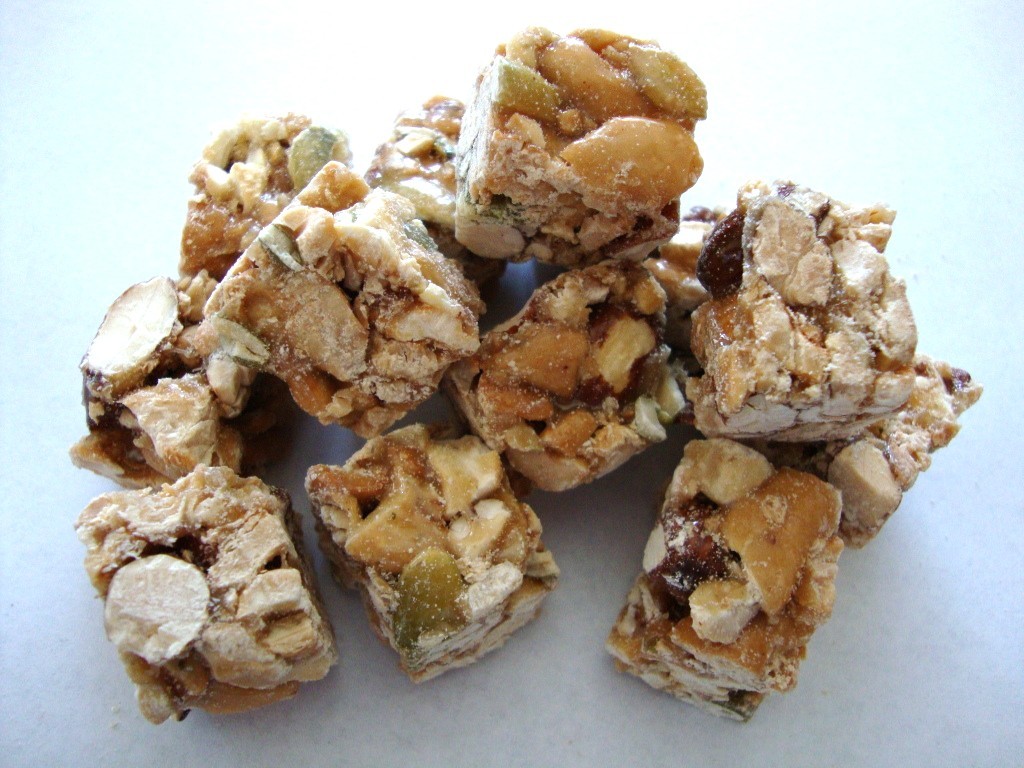 Click to Buy Kirkland Signature Cashew Clusters with Almonds and Pumpkin Seeds