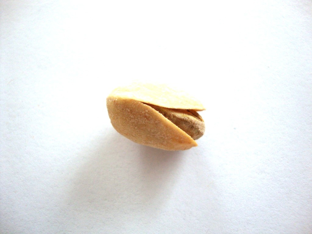 Click to Buy Wonderful Pistachios, Roasted & Salted