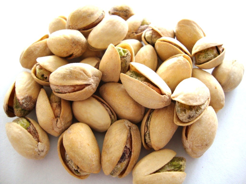 Click to Buy Wonderful Pistachios, Roasted & Salted