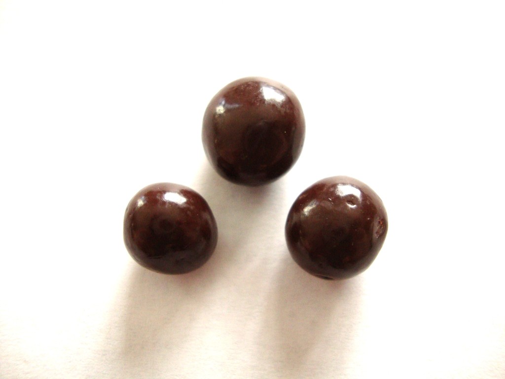 Click to Buy Dove Whole Blueberries Dipped in Creamy Dark Chocolate