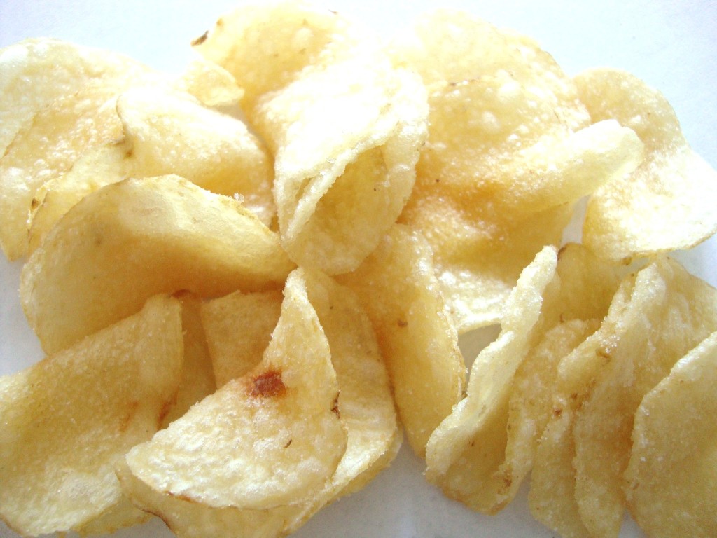 Click to Buy Deep River Snacks Sweet Maui Onion Kettle Cooked Potato Chips