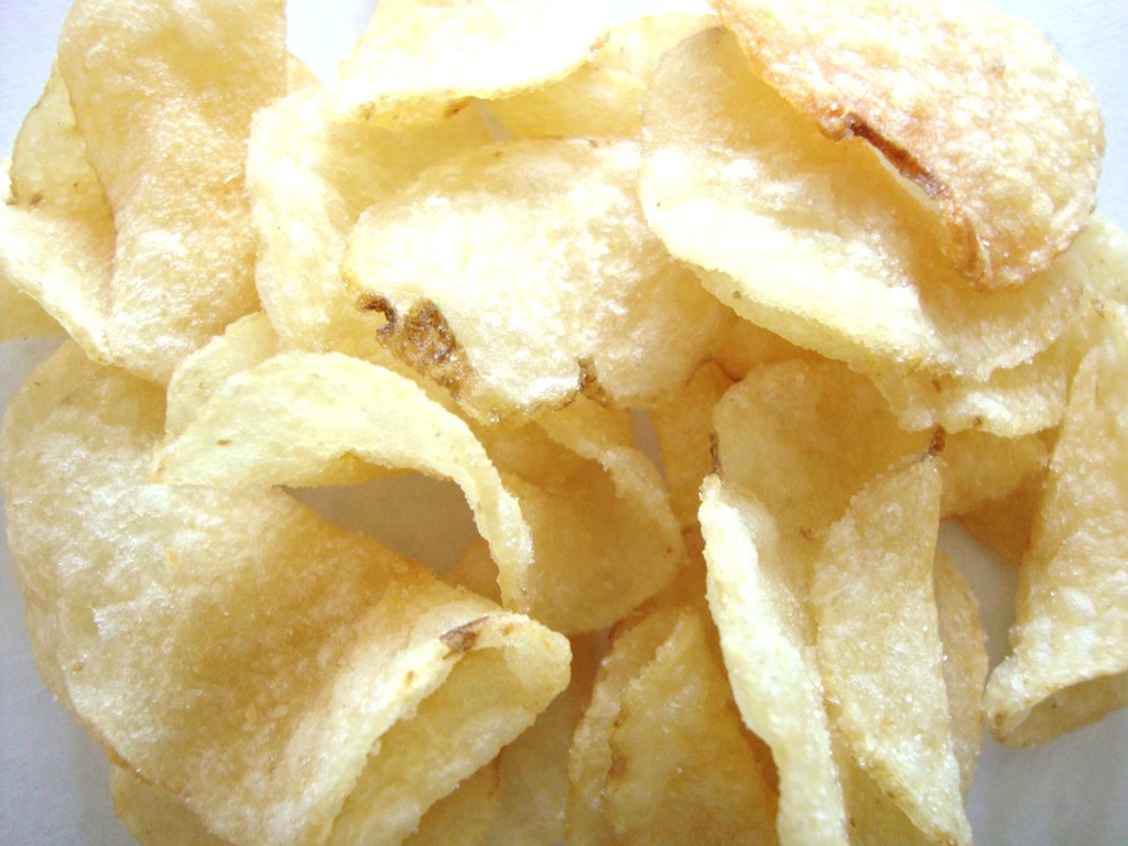 Click to Buy Deep River Snacks Sweet Maui Onion Kettle Cooked Potato Chips