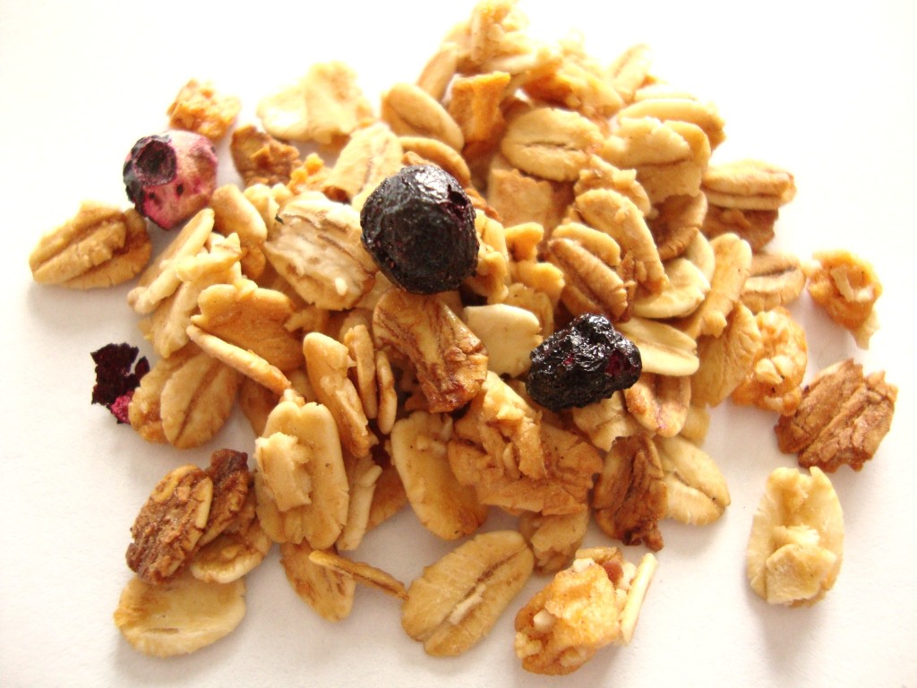 Click to Buy Back to Nature Apple Blueberry Granola