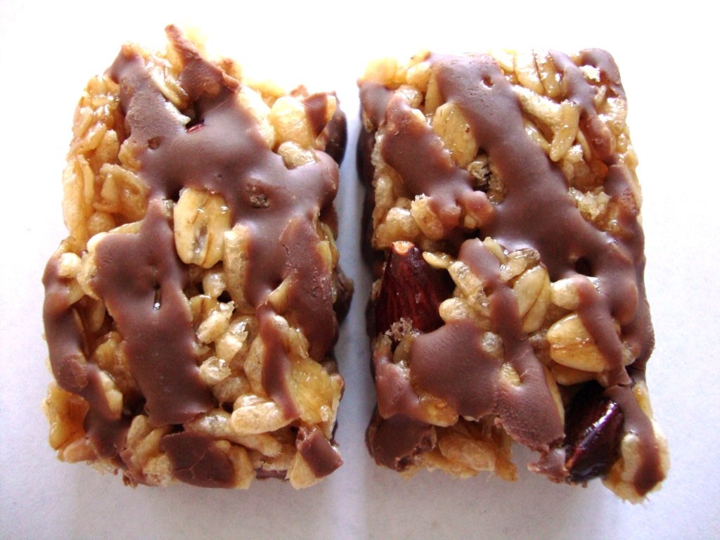 Click to Buy Sunbelt Bakery Almond Sweet & Salty Chewy Granola Bars