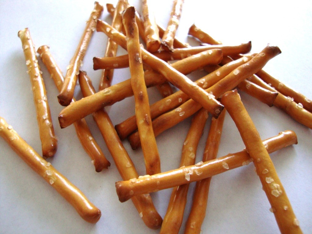 Click to Buy ROLD GOLD Sticks Pretzels