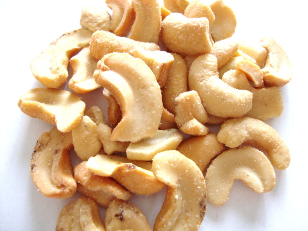 Click to Buy Emerald Roasted & Salted Cashew Halves & Pieces