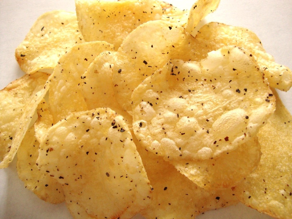 Click to Buy Lay's Kettle Cooked Sea Salt & Cracked Pepper Potato Chips