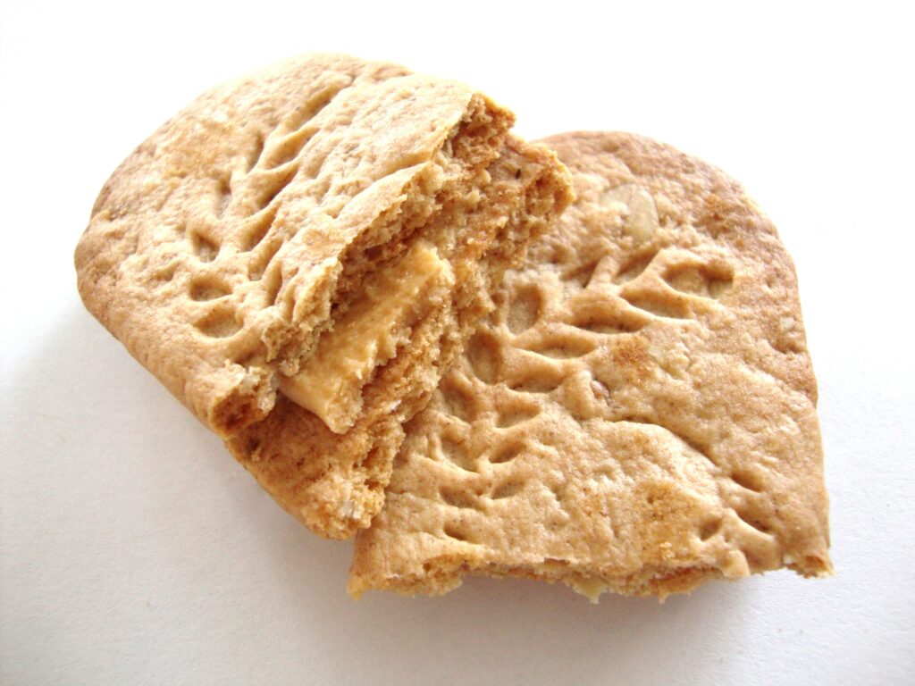 Click to Buy belVita Sandwich Peanut Butter Breakfast Biscuits