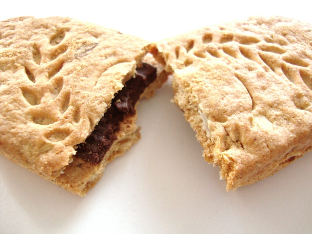 Click to Buy belVita Sandwich Dark Chocolate Creme Breakfast Biscuits