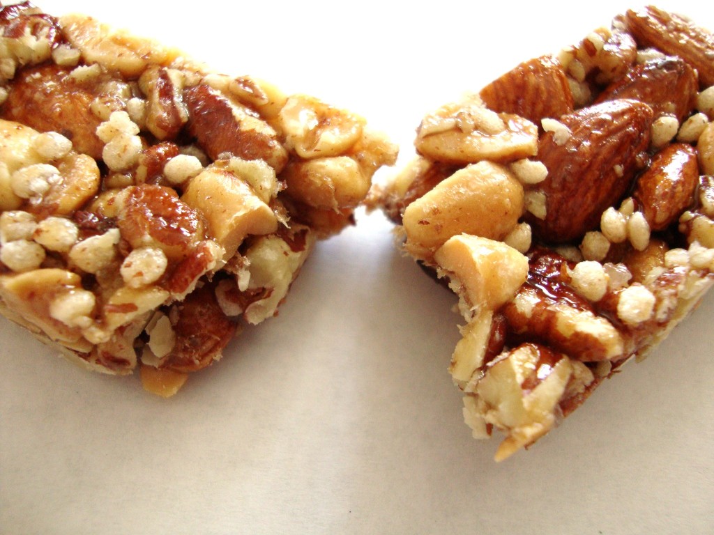 Click to Buy KIND Nuts & Spices Bars, Maple Glazed Pecan & Sea Salt