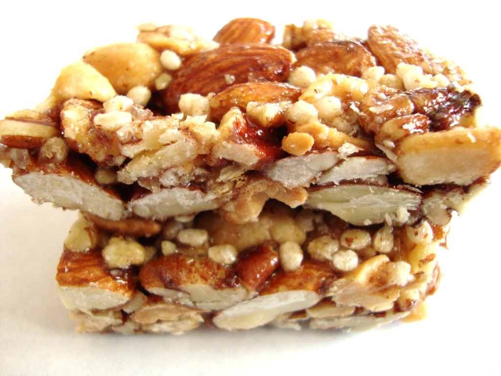 Click to Buy KIND Nuts & Spices Bars, Maple Glazed Pecan & Sea Salt