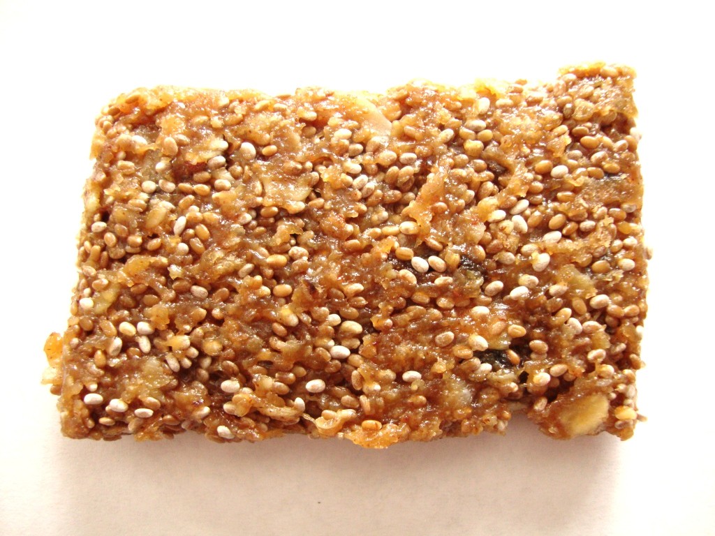 Click to Buy Health Warrior Banana Nut Chia Bars