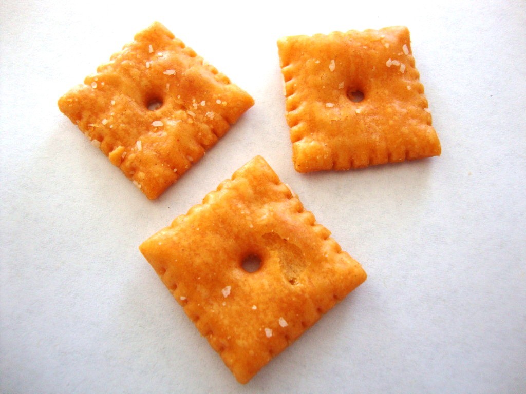 Click to Buy Cheez-It Baked Snack Crackers