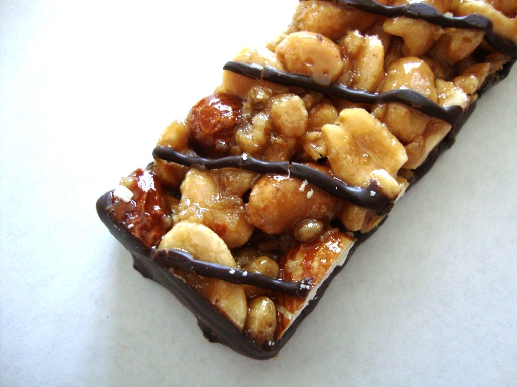 Click to Buy KIND Bars, Peanut Butter Dark Chocolate