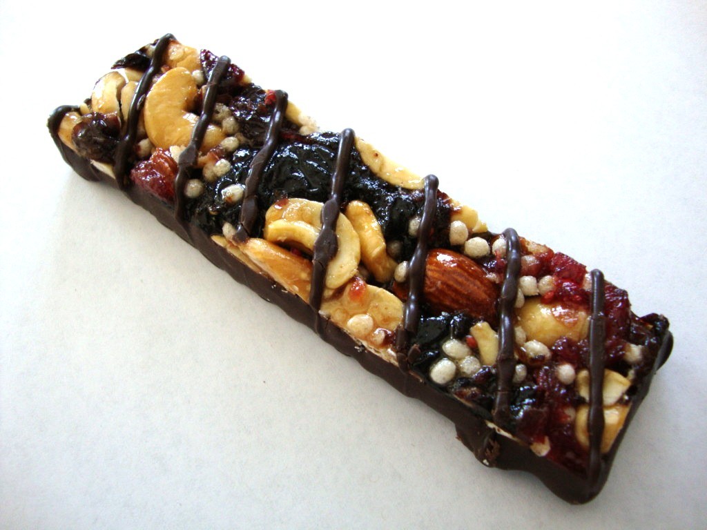 Click to Buy KIND Plus Bars, Dark Chocolate Cherry Cashew + Antioxidants