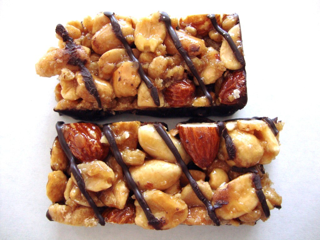 Click to Buy KIND Bars, Peanut Butter Dark Chocolate