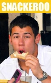 SNACKEROO